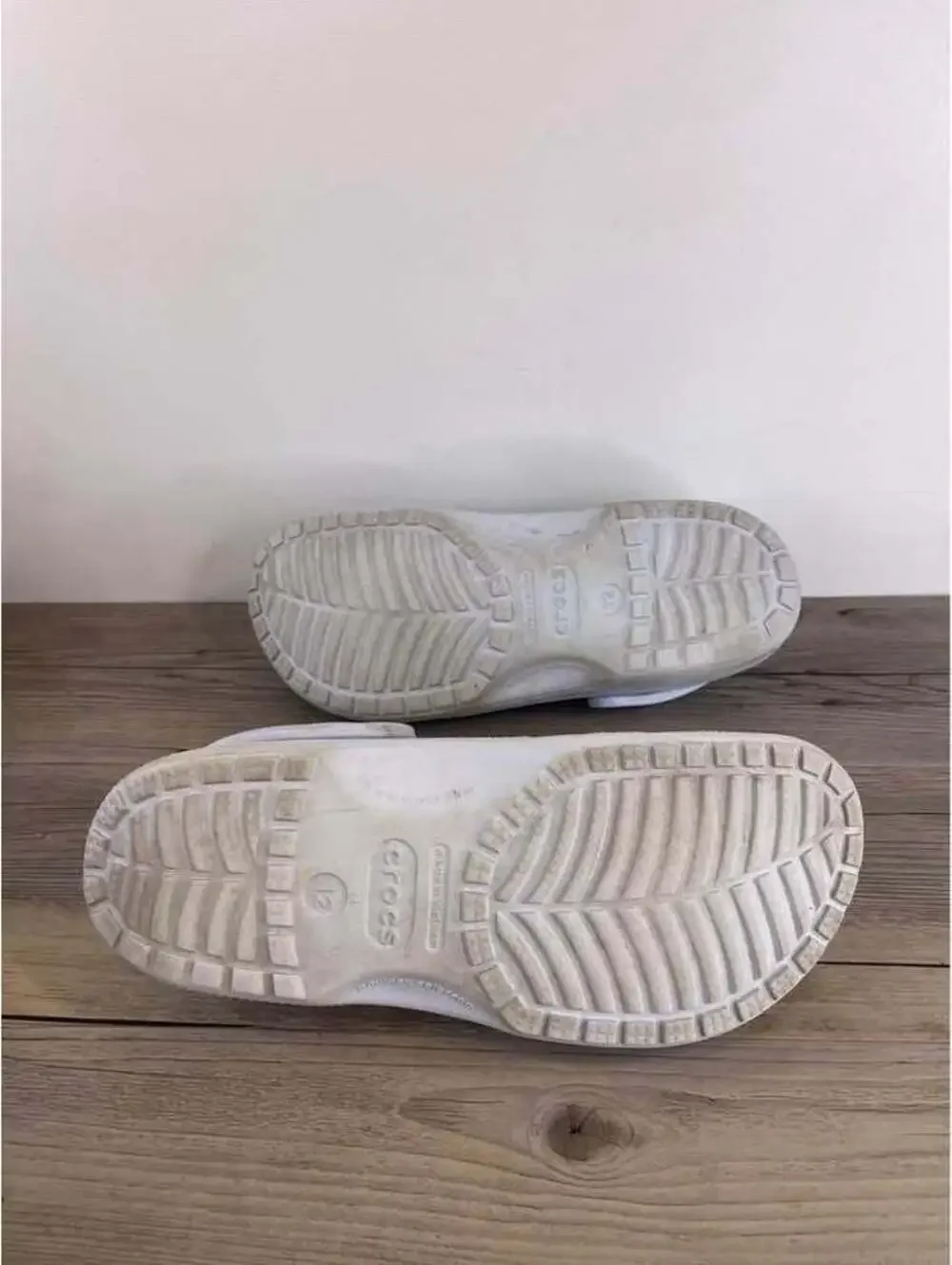 Crocs Classic Clogs Light Blue Mens Size 12 Slip On Comfort Shoes